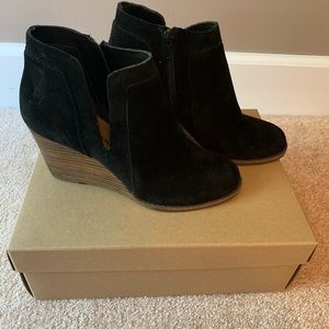 Lucky brand “Yabba” bootie
